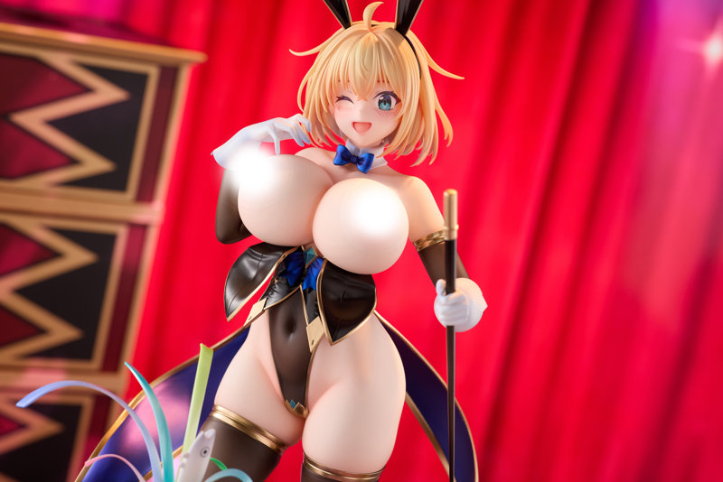 Sophia F. Sherring Magician Bunny Ver. Deluxe Exhibit 16